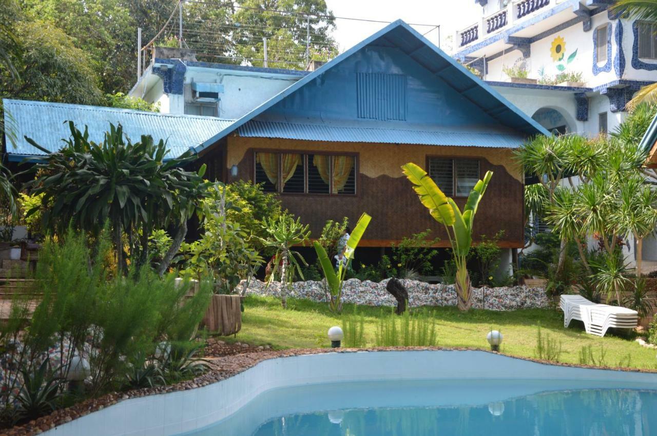 Princess Of Austrian Resort Coron